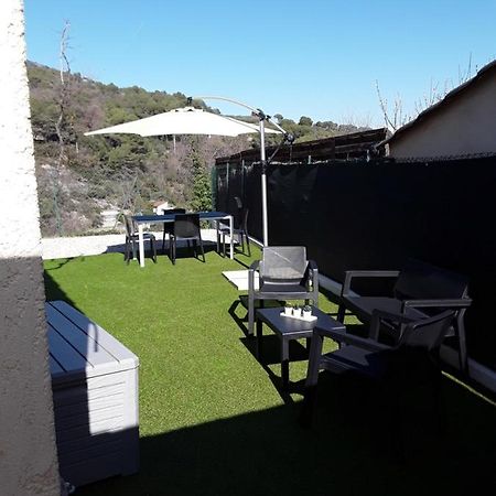 F1 Avec Un Espace Jardin Lägenhet Gattières Exteriör bild