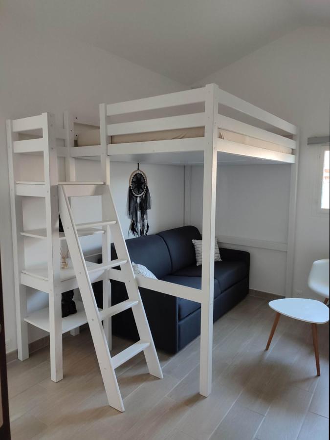 F1 Avec Un Espace Jardin Lägenhet Gattières Exteriör bild